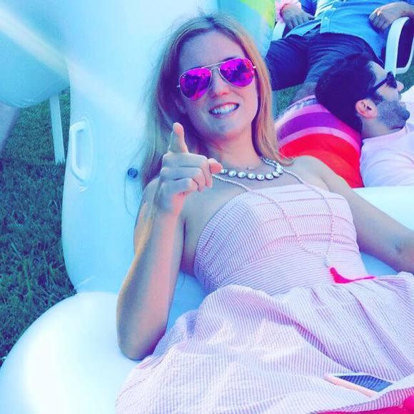 Meet your Posher, Amanda - Picture 1 of 1